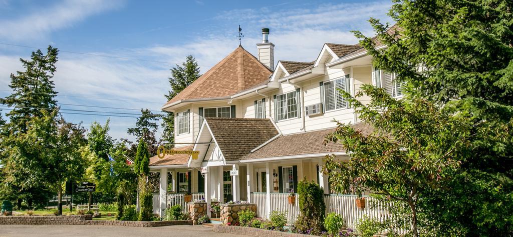 Inn On Canyon Radium Hot Springs Exterior photo